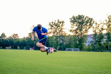 费迪南德：卡里克是曼联主帅合适人选，除非能选恩里克（配图示意）